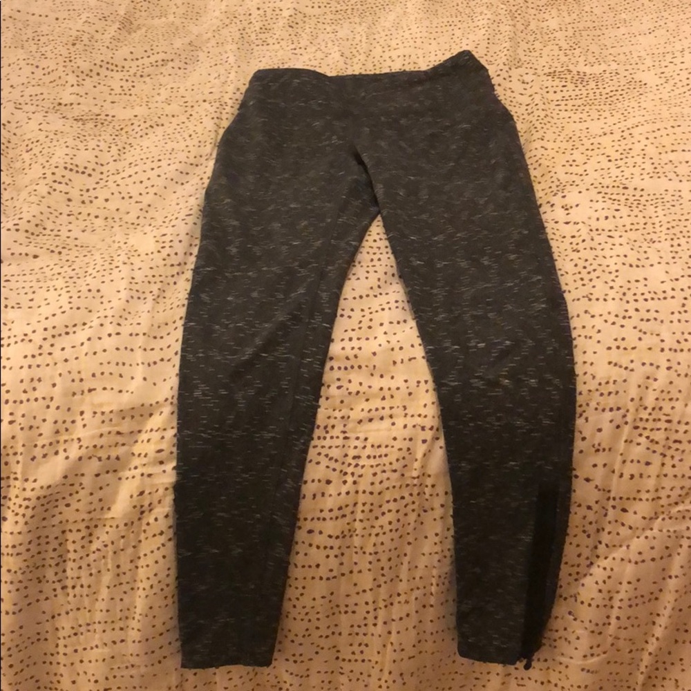 Extra Small (XS) Lucy leggings.